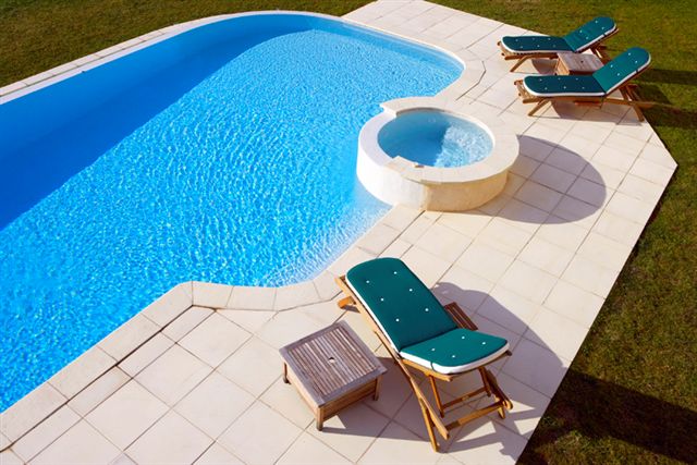 villa with swimming pool for rent near Monaco, french Riviera