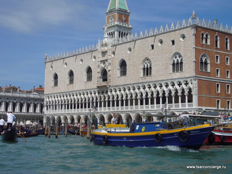 Услуги: гид Венеция, переводчик Венеция, вертолет Ницца-Венеция, трансфер Милан-Венеция, яхта Венеция, экскурсия Венеция